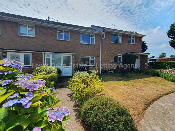 3 Bedroom Terraced House To Rent In Wareham, BH20