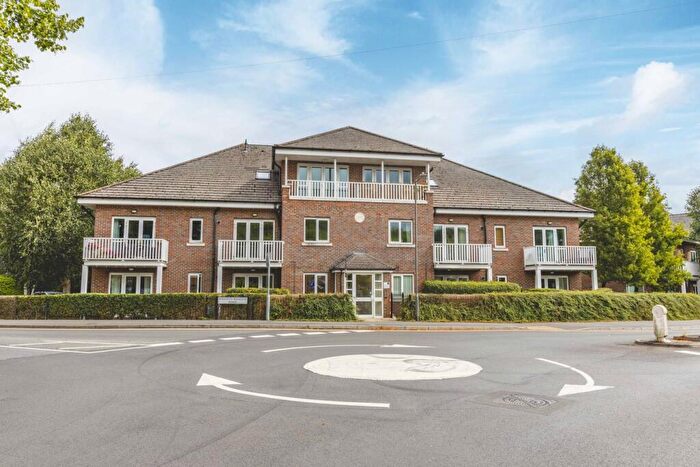 1 Bedroom Flat For Sale In Wrights Meadow Road, High Wycombe, HP11