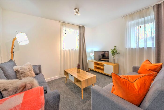 2 Bedroom Flat To Rent In Haybridge Road, Hadley, Telford, Shropshire, TF1