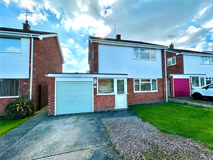 3 Bedroom Detached House For Sale In Broadway Close, Bourne, Lincolnshire, PE10