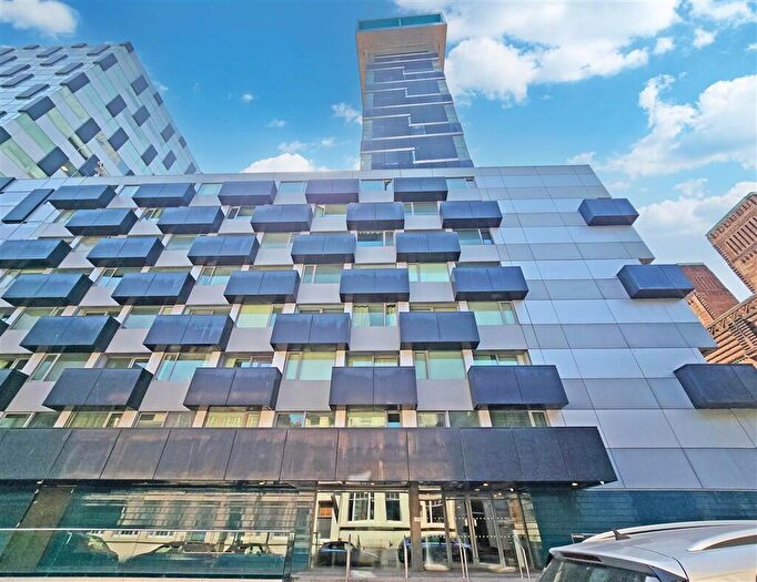 2 Bedroom Flat For Sale In Rumford Place, Liverpool, L3