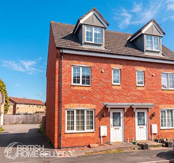 3 Bedroom Semi Detached House For Sale In Barker Round Way, Burton-On-Trent, Staffordshire, DE14
