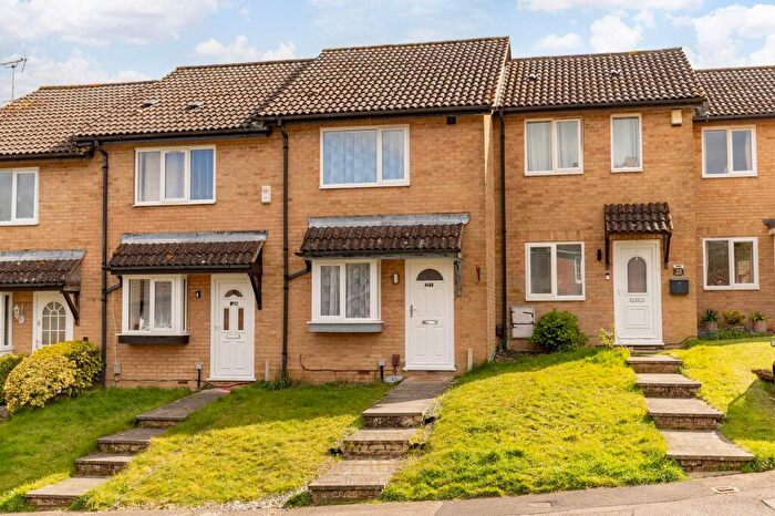 2 Bedroom Terraced House For Sale In Hollingbourne Crescent, Crawley, RH11