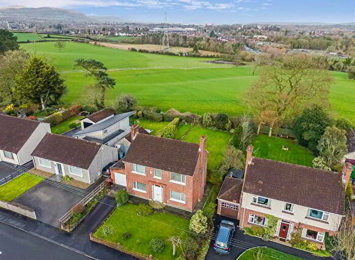 3 Bedroom Detached House For Sale In Woodland Park, Lisburn, BT27