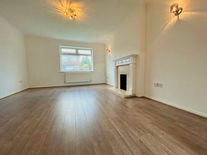 4 Bedroom House To Rent In Maltby Close, Allestree, Derby, DE22