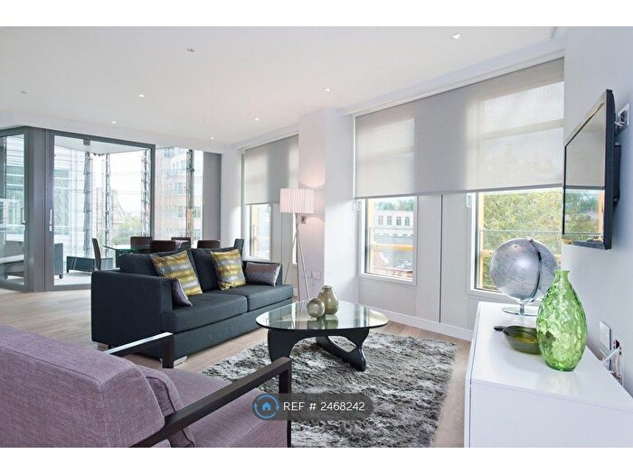 2 Bedroom Flat To Rent In Central St Giles Piazza, London, WC2H