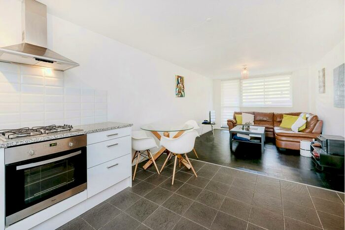 2 Bedroom Flat To Rent In Jeygrove Court, Hatton Garden, EC1N