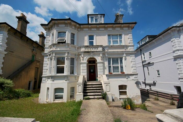 2 Bedroom Flat To Rent In Upper Grosvenor Road, Tunbridge Wells, TN1