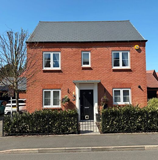 4 Bedroom Detached House For Sale In Spearhead Road, Bidford-On-Avon, B50
