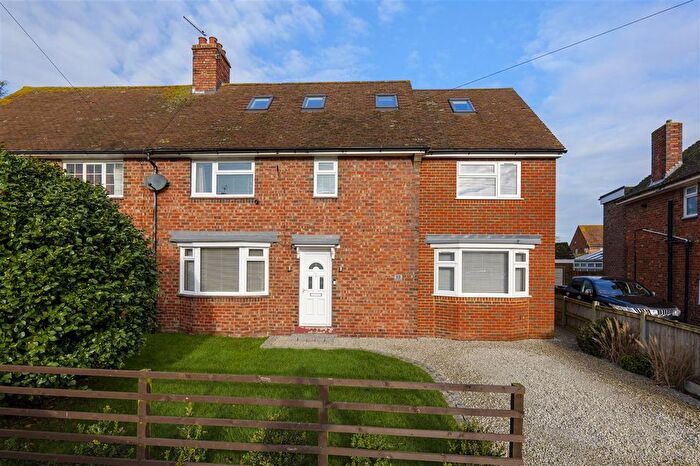 5 Bedroom Semi Detached House For Sale In Ash Crescent, Hersden, Canterbury, CT3