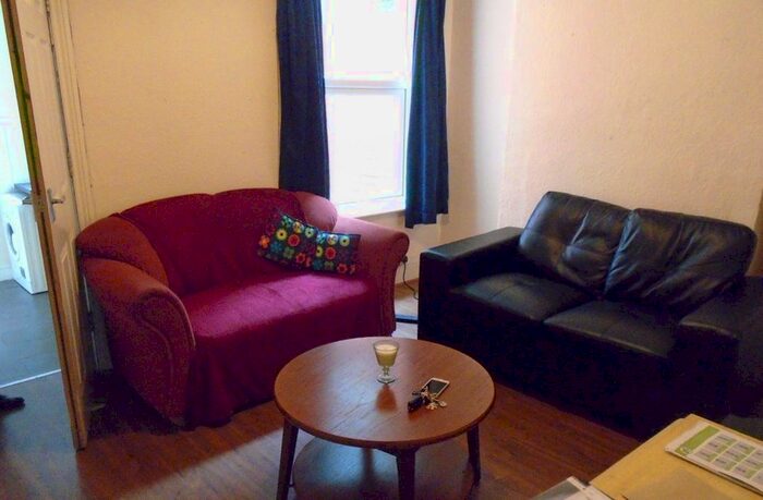 3 Bedroom Property To Rent In Coronation Road, Selly Oak, Birmingham, B29