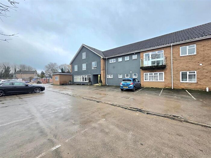 1 Bedroom Flat For Sale In Grange Drive, Spalding, PE11