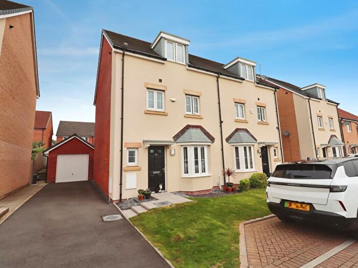 4 Bedroom Semi-Detached House For Sale In Picca Close, Cardiff, CF5