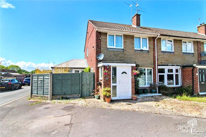 3 Bedroom End Of Terrace House For Sale In Paynesdown Road, Thatcham, RG19
