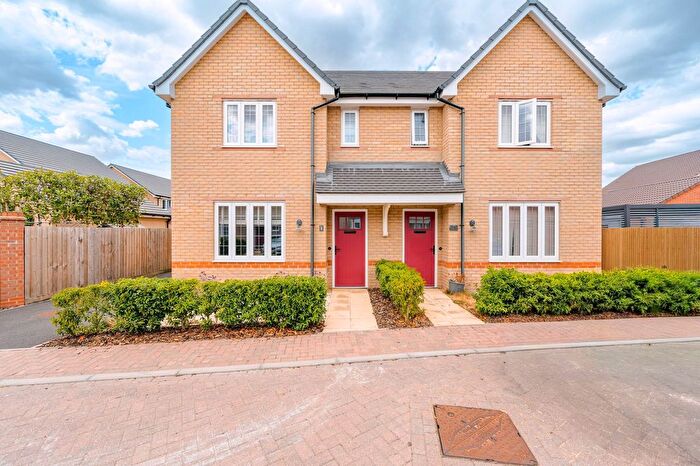3 Bedroom Semi Detached House For Sale In Welham Close, Haughley, IP14