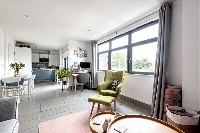 1 Bedroom Flat To Rent In Sherman Road, Bromley, BR1