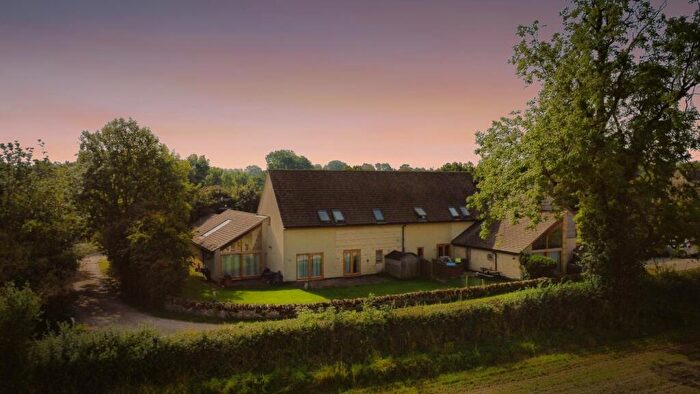 3 Bedroom End Of Terrace House For Sale In Oaksey, Malmesbury, SN16