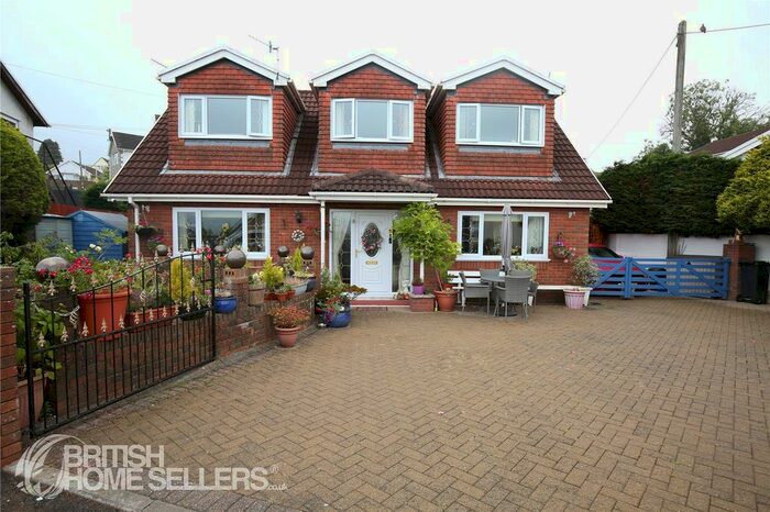 4 Bedroom Detached House For Sale In Farm Road, Heolgerrig, Merthyr Tydfil, CF48