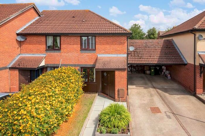 2 Bedroom End Of Terrace House To Rent In Gibson Close, Abingdon, OX14