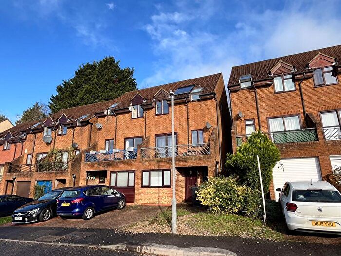 3 Bedroom Semi Detached House For Sale In Mylne Close - Complete Chain, HP13