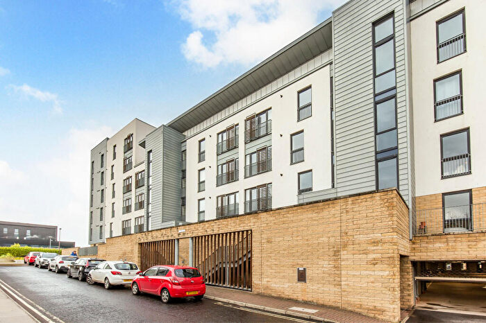 2 Bedroom Flat For Sale In Kimmerghame Place, Edinburgh, EH4