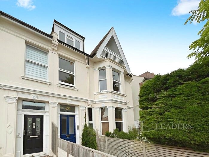 2 Bedroom Flat To Rent In Sackville Gardens, Hove, BN3