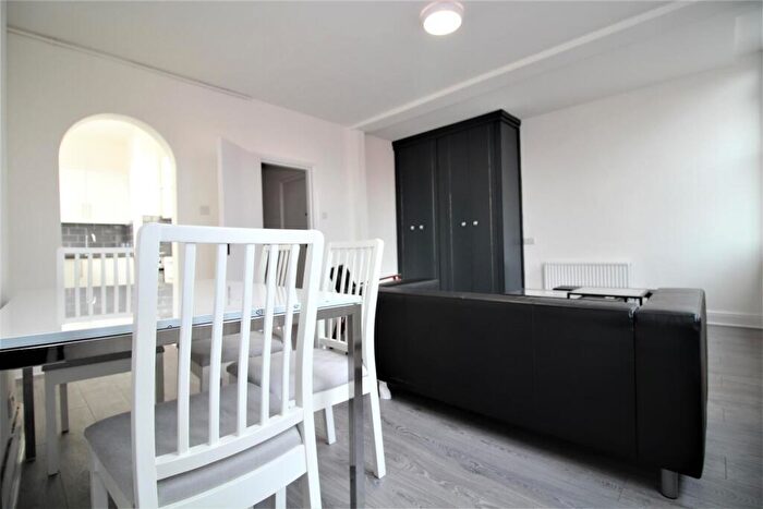 1 Bedroom Apartment To Rent In Evington Road, Leicester, LE2