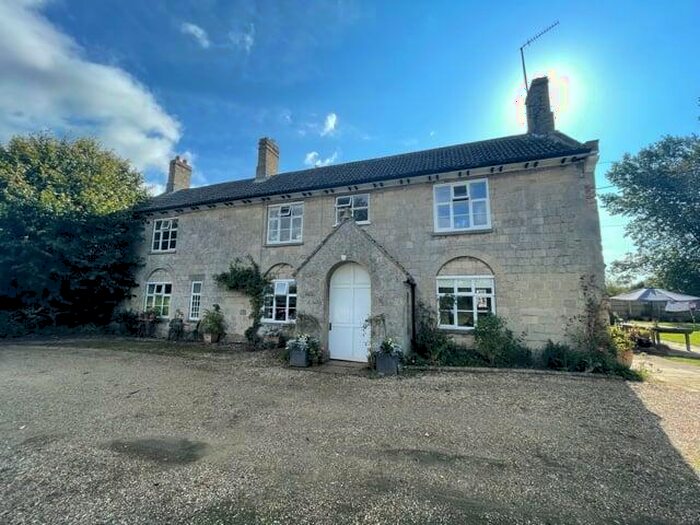 3 Bedroom Semi-Detached House To Rent In Stow Bardolph, King's Lynn, PE34