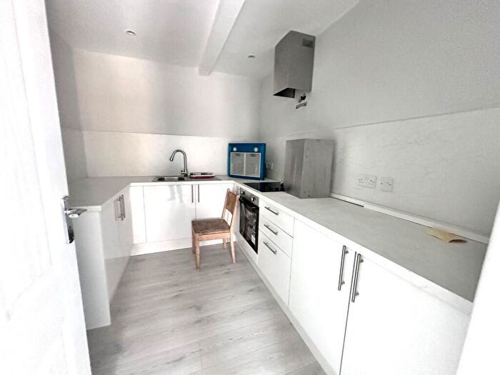 1 Bedroom Flat To Rent In Rose Hill, Oxford, OX4