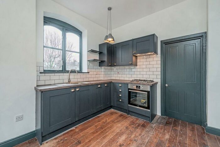 1 Bedroom Flat To Rent In Canonbury Mews, N5