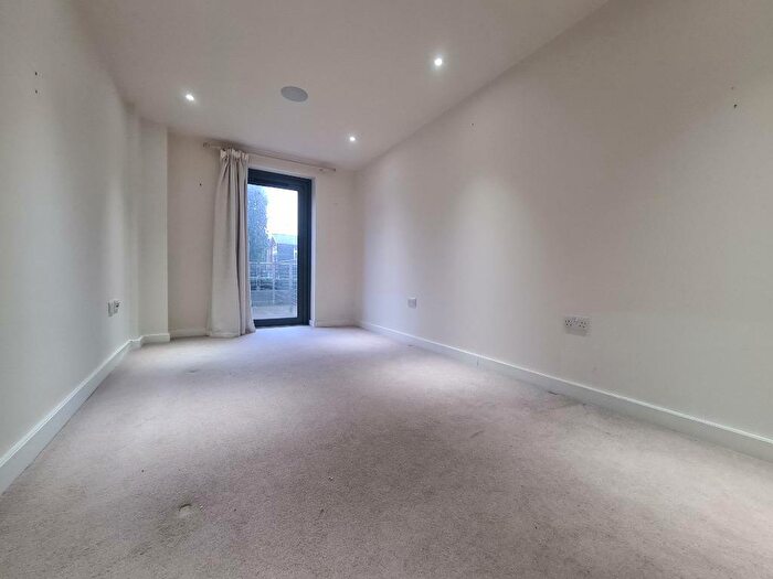 1 Bedroom Flat To Rent In Aerodrome Road, Beaufort Park, London, NW9