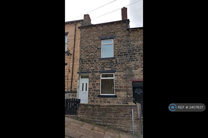 4 Bedroom Terraced House To Rent In Quarry Street, Keighley, BD21