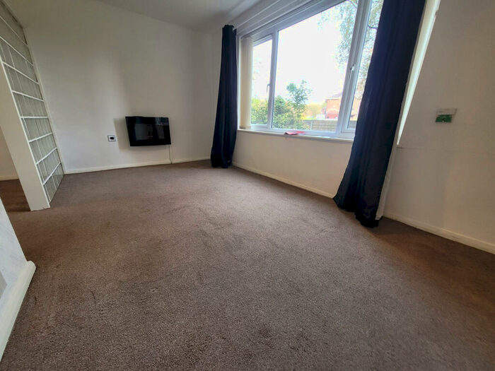 1 Bedroom Flat To Rent In Pembroke Court, Swinton, M27