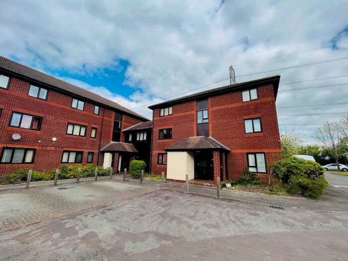 Apartment To Rent In Didcot, Oxfordshire, OX11