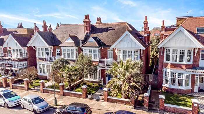 6 Bedroom Semi-Detached House For Sale In Aymer Road, Hove, BN3