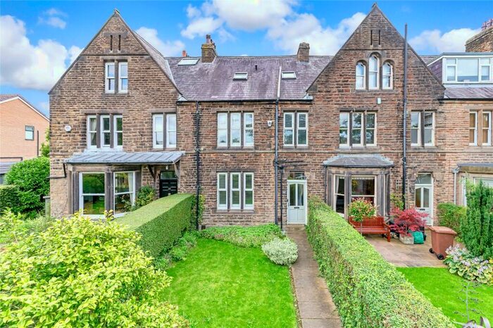 4 Bedroom Terraced House For Sale In Wheatley Lane, Ilkley, West Yorkshire, LS29