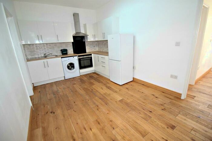 1 Bedroom Flat To Rent In Rye Road, Hoddesdon, EN11