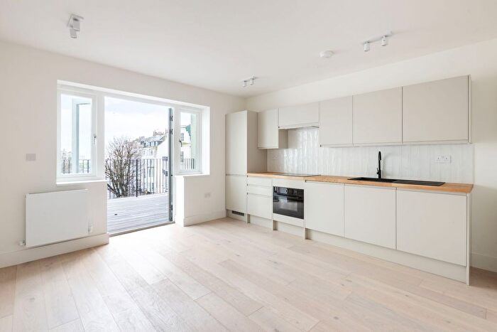 1 Bedroom Flat To Rent In Flat, - East Street, Brighton, BN1