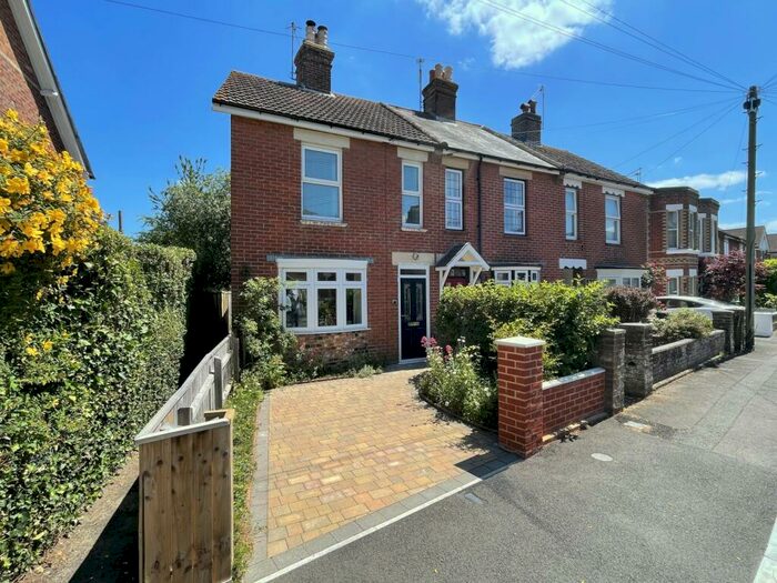 2 Bedroom End Of Terrace House To Rent In Wimborne, BH21