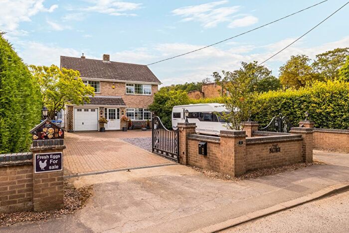 4 Bedroom Detached House For Sale In Malting Lane, Donington, PE11