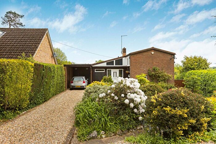 4 Bedroom Detached House For Sale In Minster Close, Hatfield, AL10