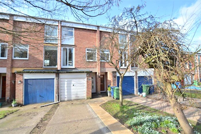 2 Bedroom Terraced House To Rent In Green Ridges, Headington, Oxford, OX3