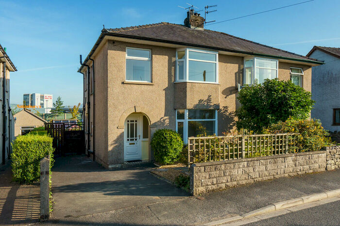 3 Bedroom Semi-Detached House To Rent In Finley Close, Kendal, LA9
