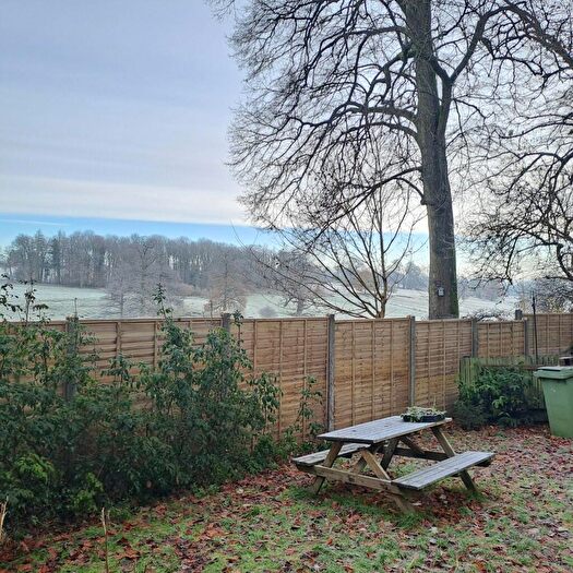 2 Bedroom Detached House To Rent In Sherborne, GL54