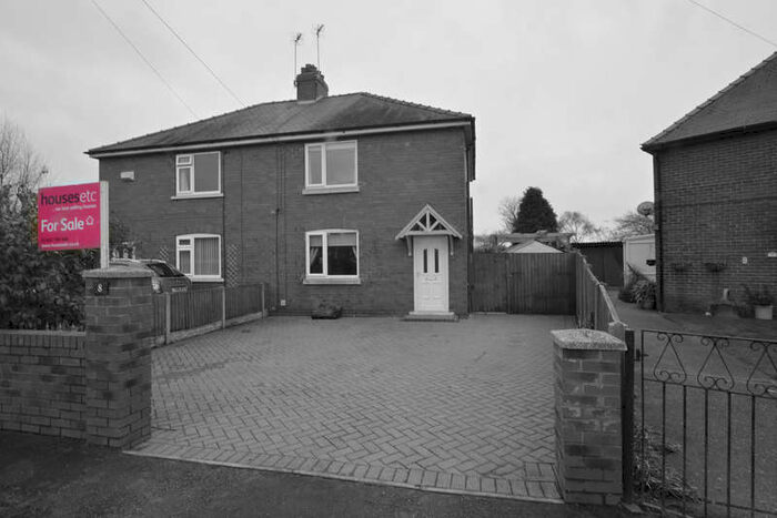 2 Bedroom Semi-Detached House For Sale In Wood View, Airmyn, DN14