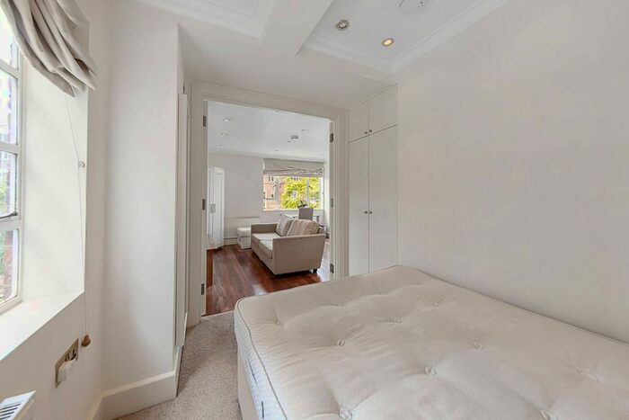 1 Bedroom Flat To Rent In Sloane Avenue, Sloane Square, London, SW3