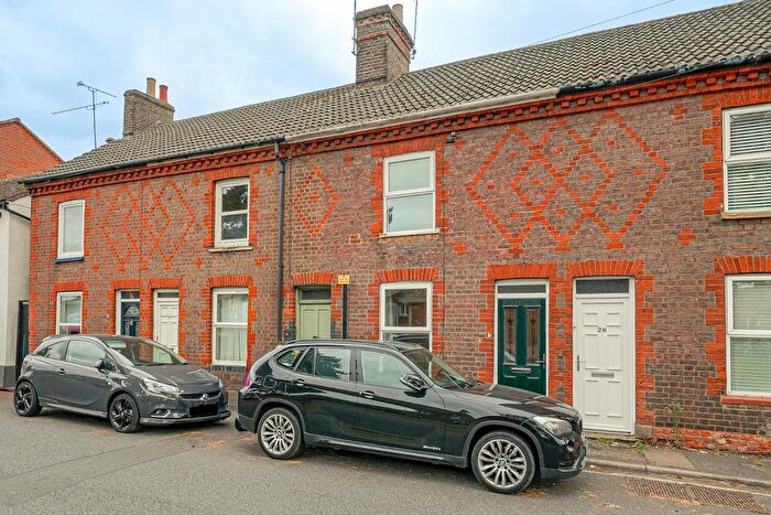 2 Bedroom Terraced House For Sale In St Andrews Street, Leighton Buzzard, LU7
