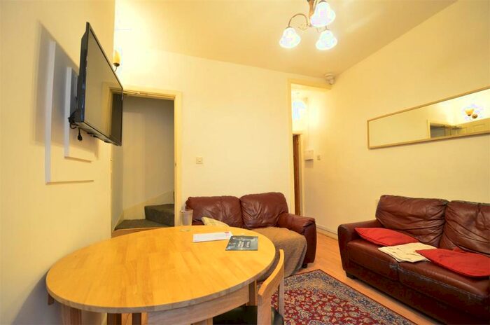 4 Bedroom Terraced House To Rent In Selly Oak, Birmingham, B29