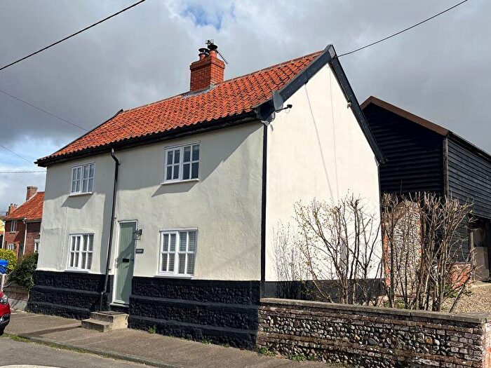 3 Bedroom Cottage For Sale In The Street, Hepworth, IP22