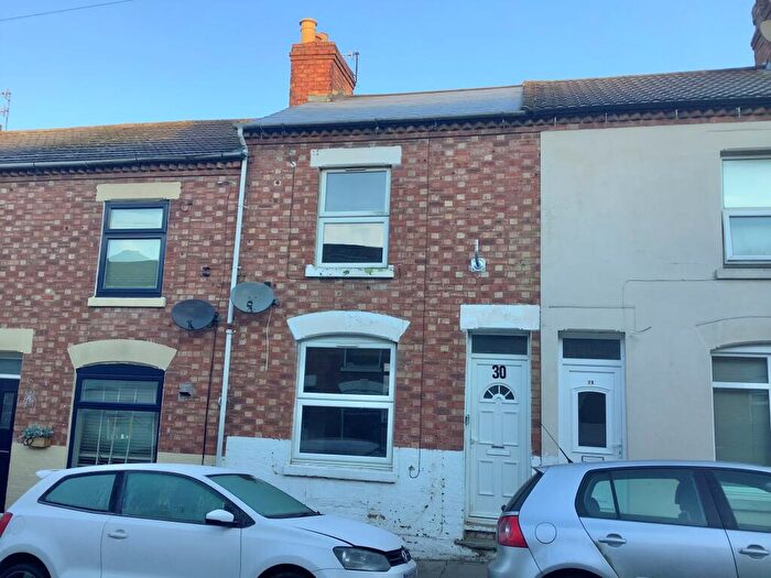 3 Bedroom Terraced House To Rent In Lower Hester Street, Semilong, Northampton, NN2
